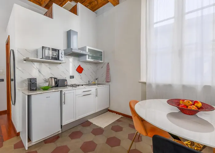 Domus Cortesella Apartment Como