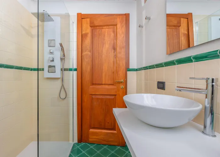 Domus Cortesella Apartment Como